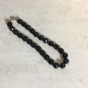 Black facet chunky bead necklace